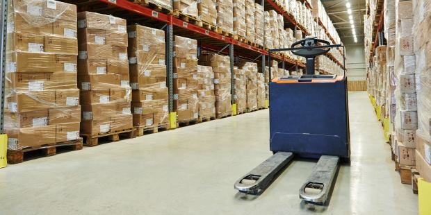 Karcher NT 35/1 wet-dry vacuum in industry setting