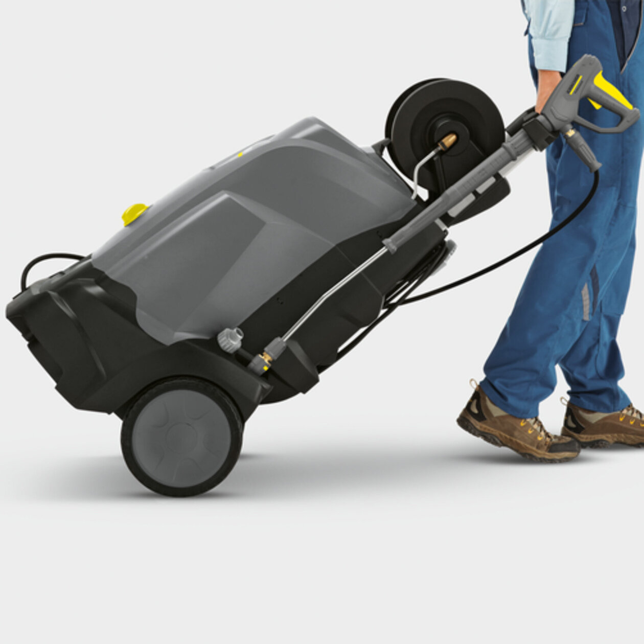 High pressure washer HDS 1.7/12 U Ed: Innovative upright design