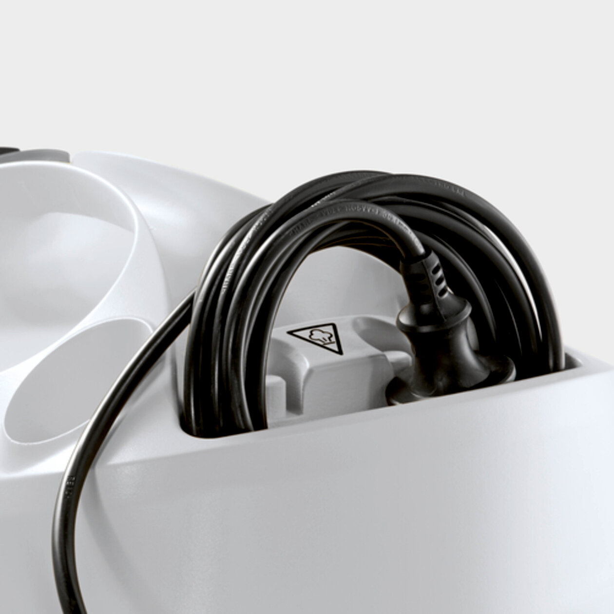 Parownica SC 4 EasyFix Premium Home Line – zestaw z żelazkiem: Schowek na przewód elektryczny na obudowie