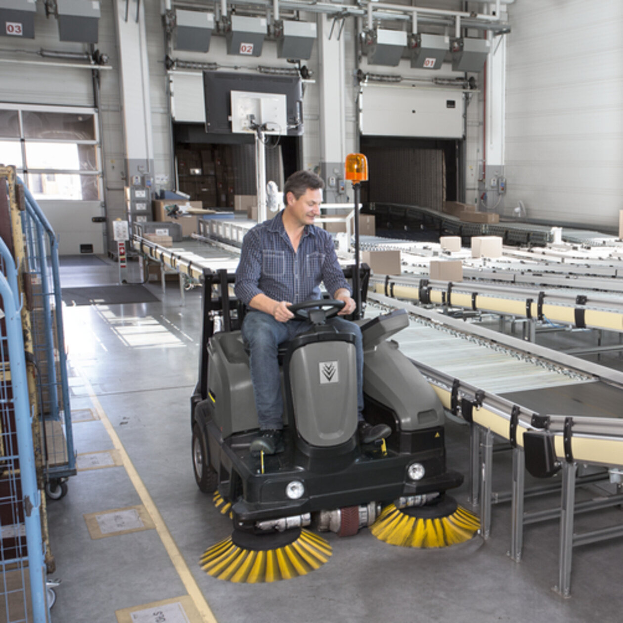 Seprő- és seprő-szívógép KM 105/100 R Bp Pack+KSSB: Teach rendszer