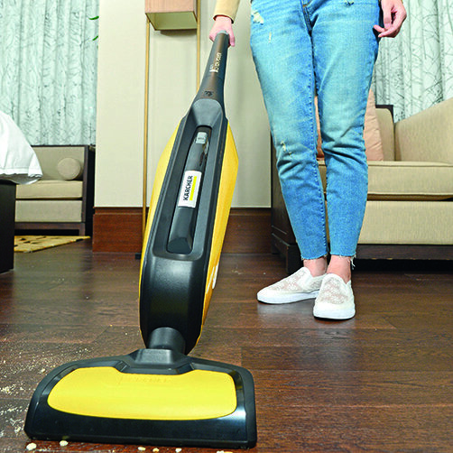 Vacuum cleaner VC 4 Battery: Cordless convenience