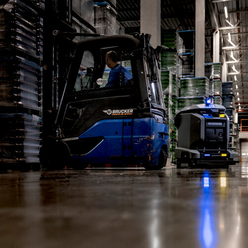 Floor scrubber KIRA BR 50: Robust and Reliable Navigation