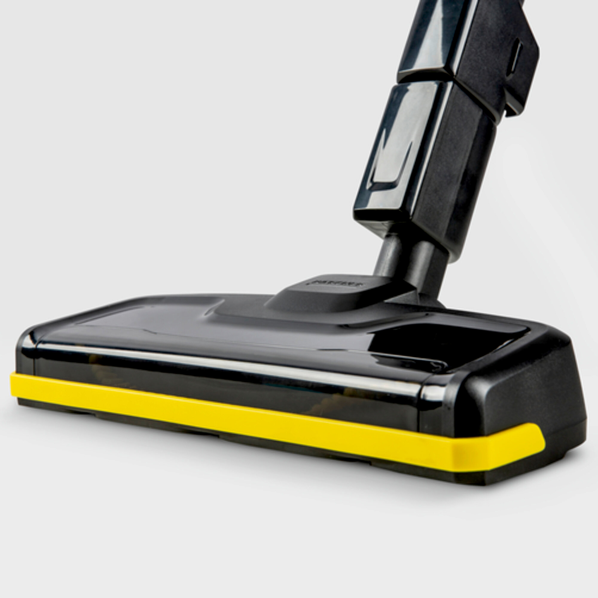 Вертикальный пылесос karcher vc 4