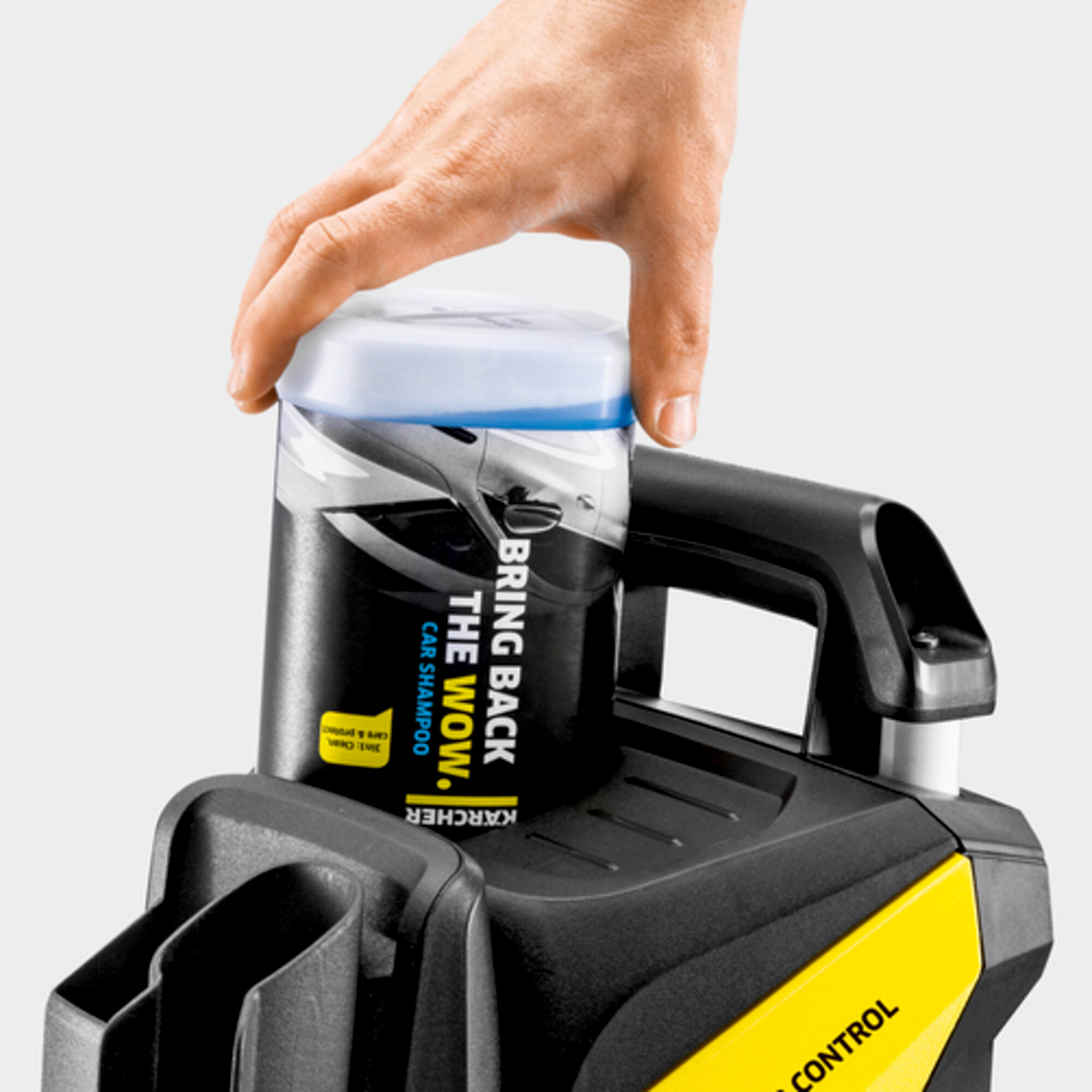 Pressure washer K 5 Power Control: Plug 'n' Clean – the Kärcher detergent system