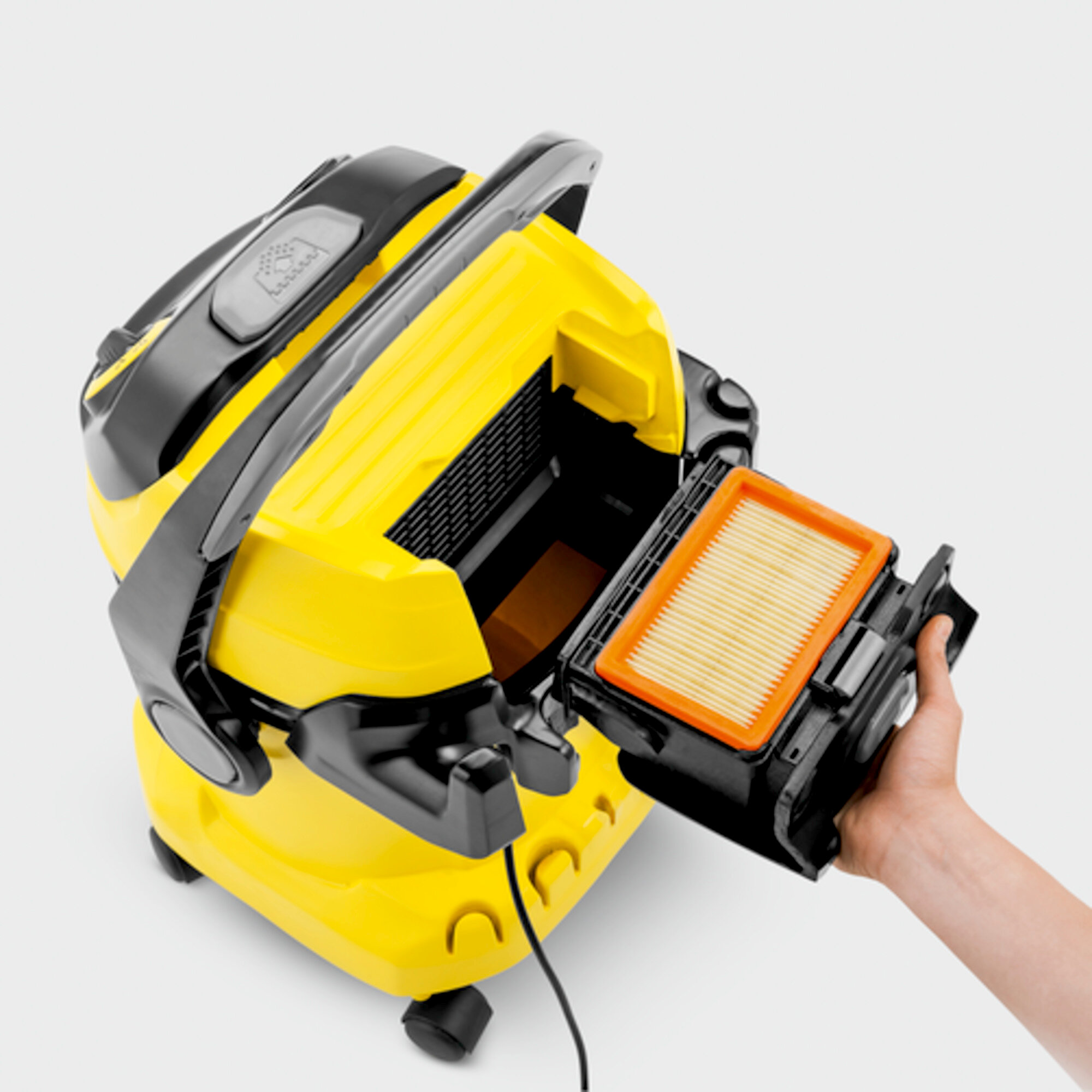 Wet and dry vacuum cleaner WD 5 P: Patented filter removal technology