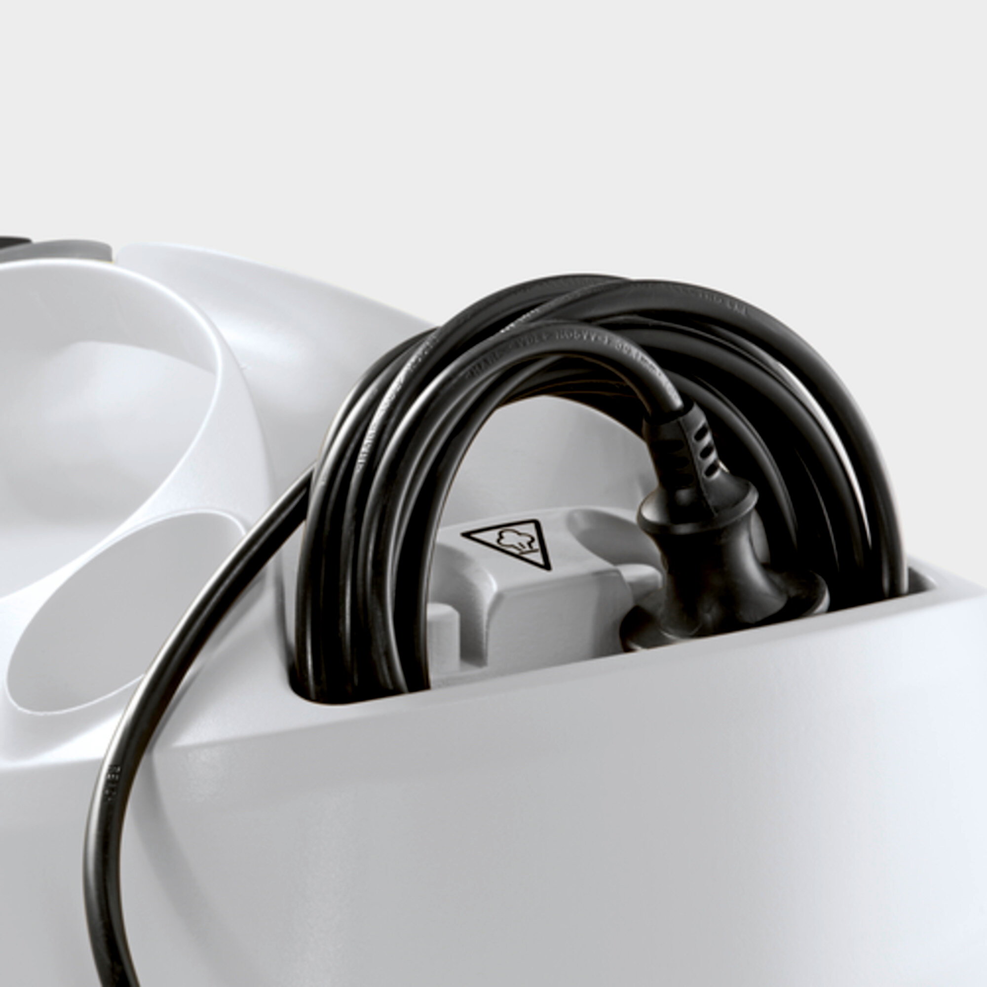 Steam cleaner SC 4 EasyFix: Integrated cable storage compartment