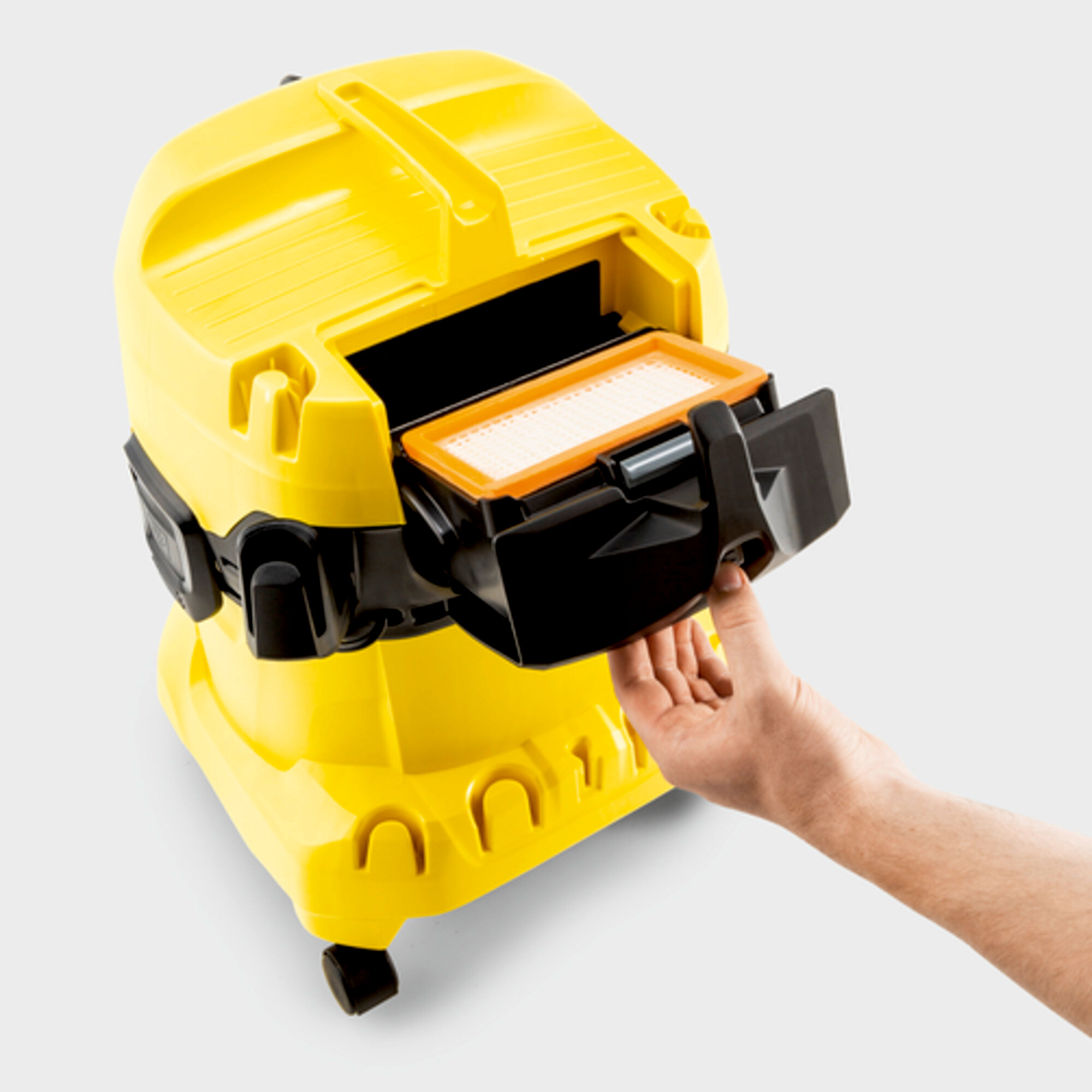 Víceúčelový vysavač WD 4 Car: Patentovaná technika odnímání filtru
