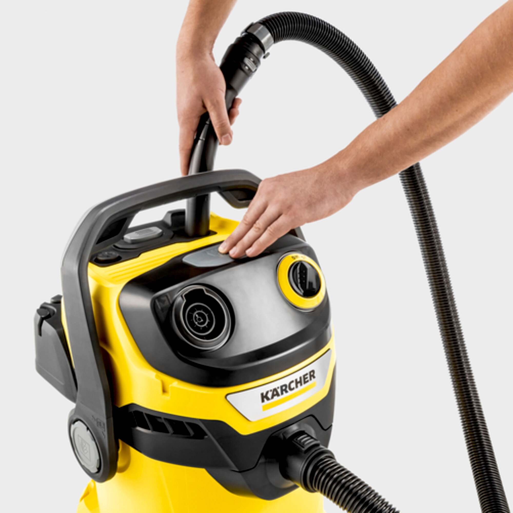 Wet and Dry Vacuum Cleaner WD 5: Exceptional filter cleaning