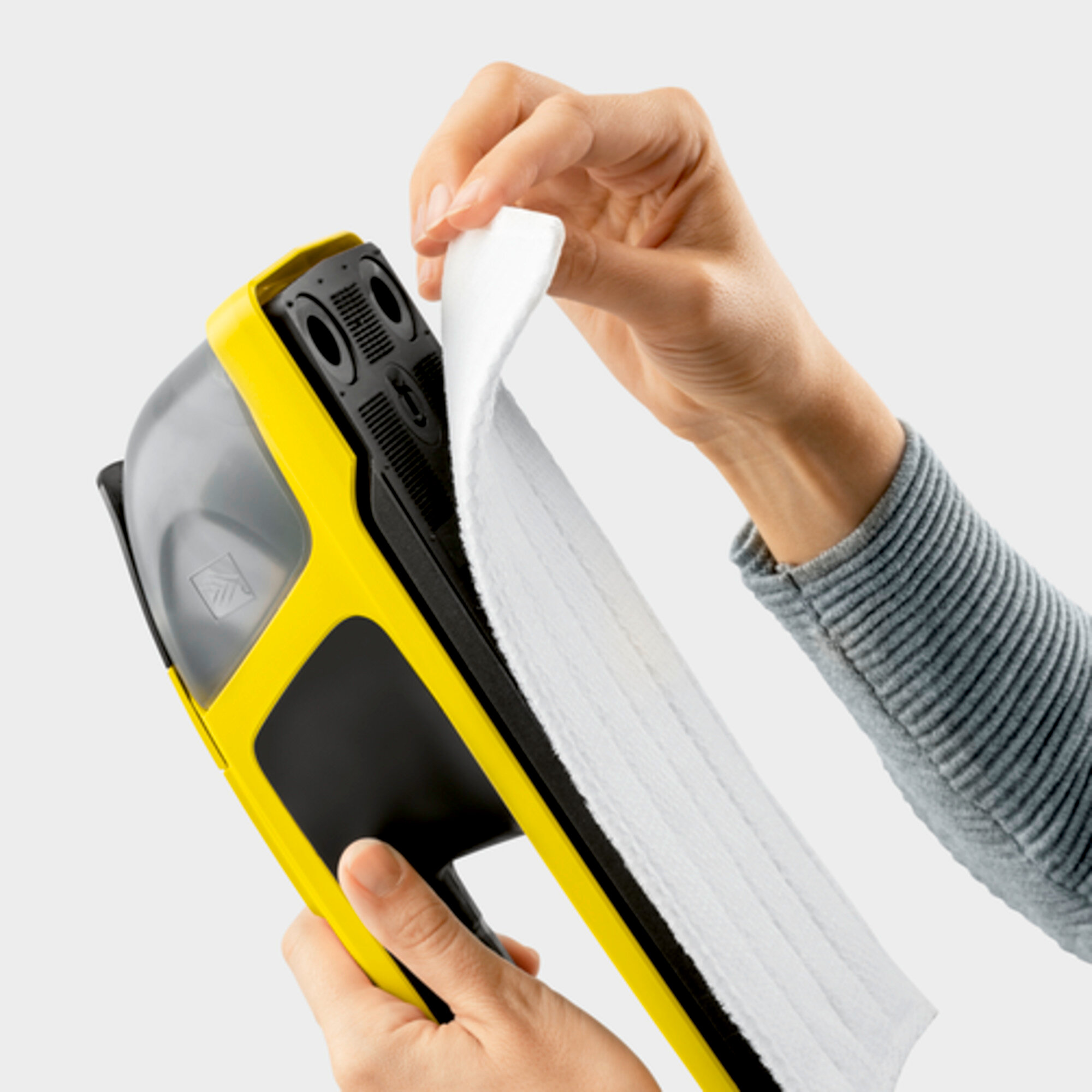 Review: Karcher KV 4 Cordless Vibrating Wiper & WV 6 Plus Window Vac -  Consumer NZ