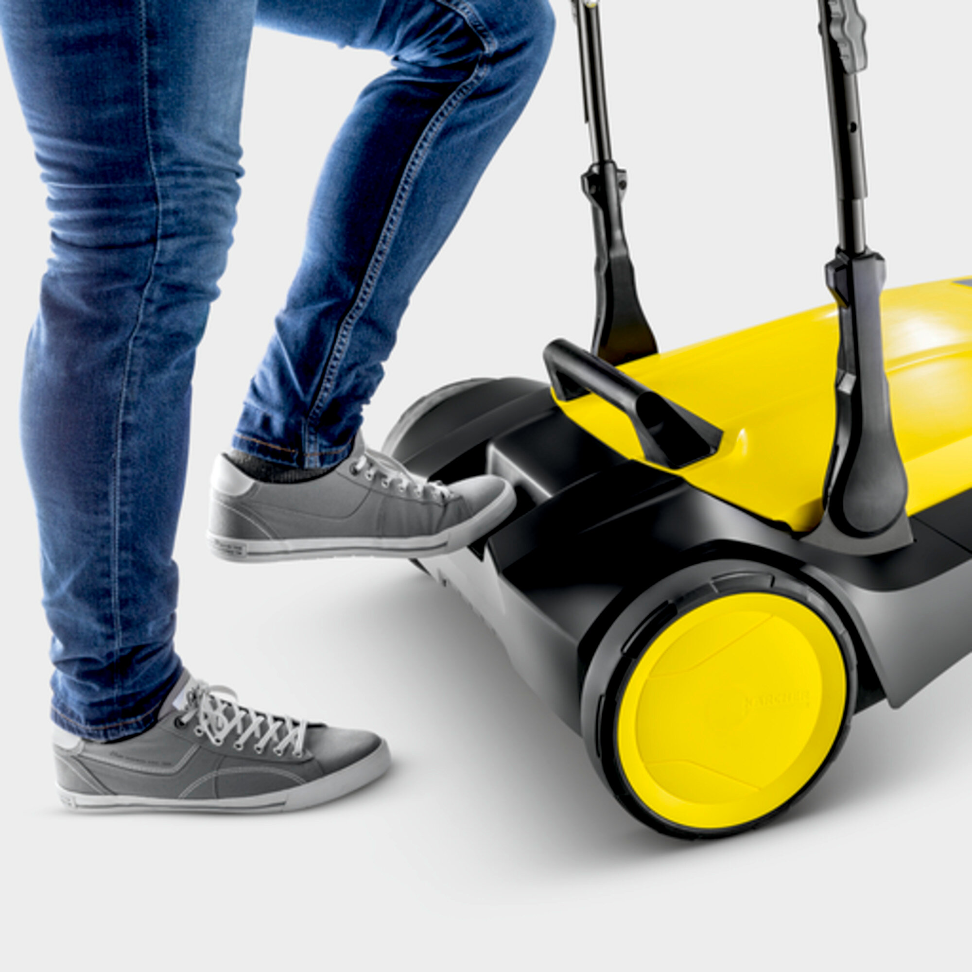 Машина подметальная Karcher S 6