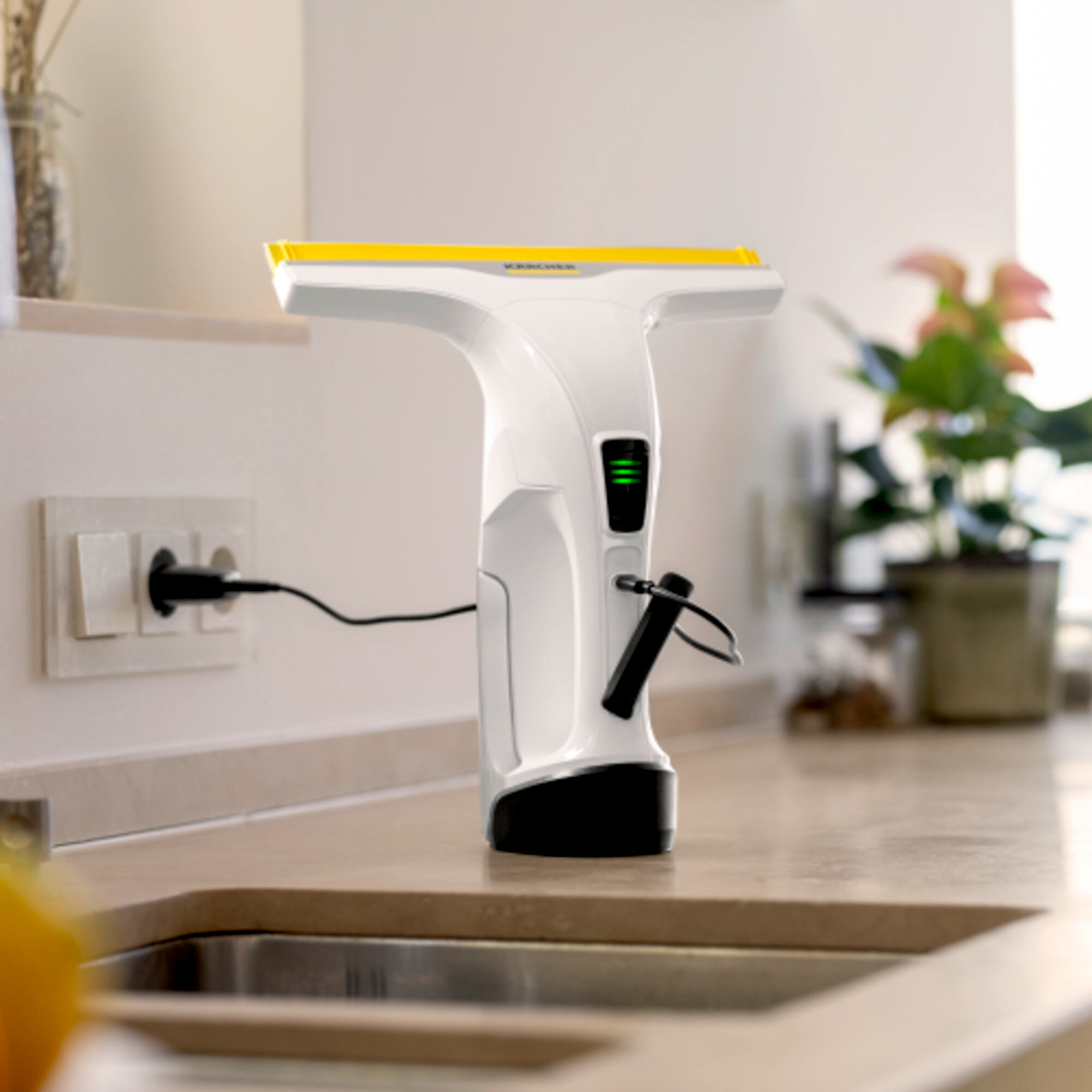 Myjka do okien WV 5 Ultra Care: Ładowanie przez USB-C dla większej wygody