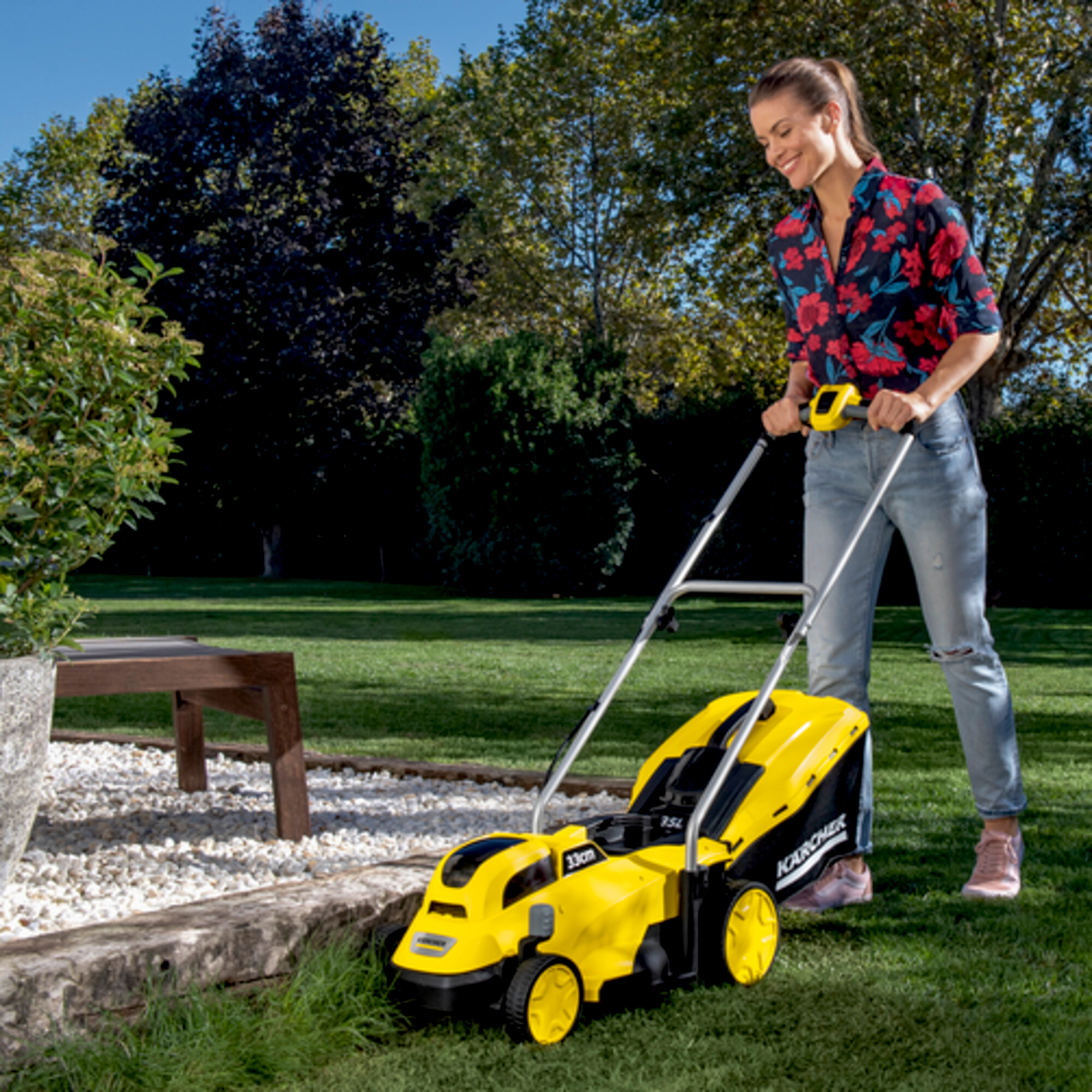 Kärcher 14444000 LMO 18-33 Cordless Battery Lawn Mower with Battery