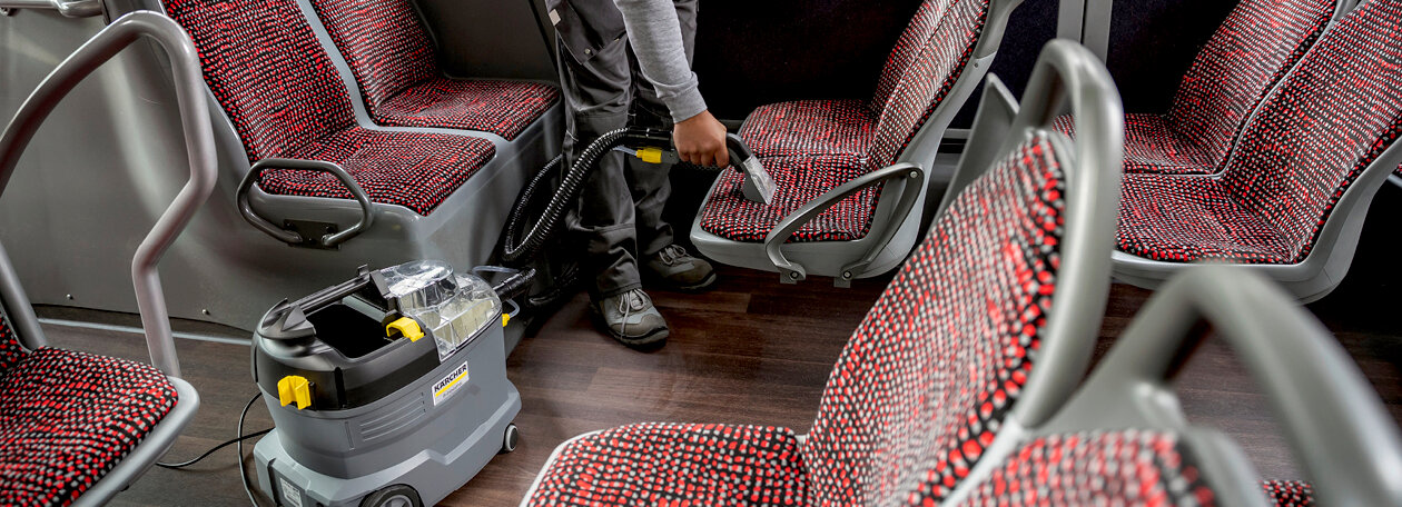 LOCAMAT  Nettoyeur tapis / moquette + brosse Karcher