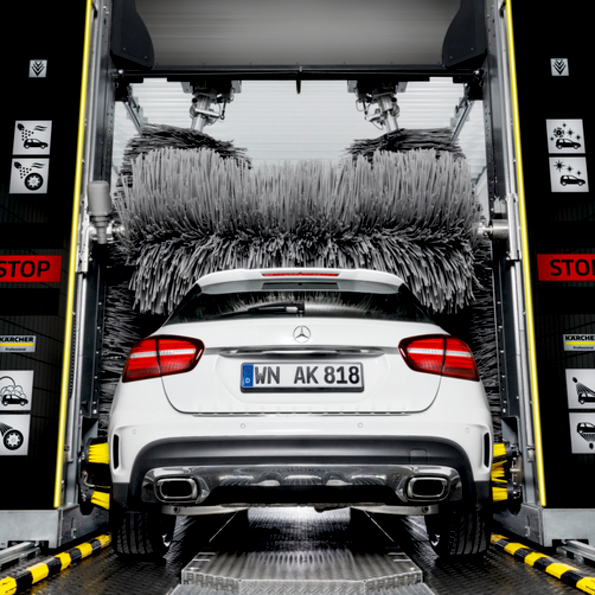 Portique de lavage CWB 3 Klean!Star iQ: Grande largeur de passage à hauteur des rétroviseurs et entre les lave-roues.