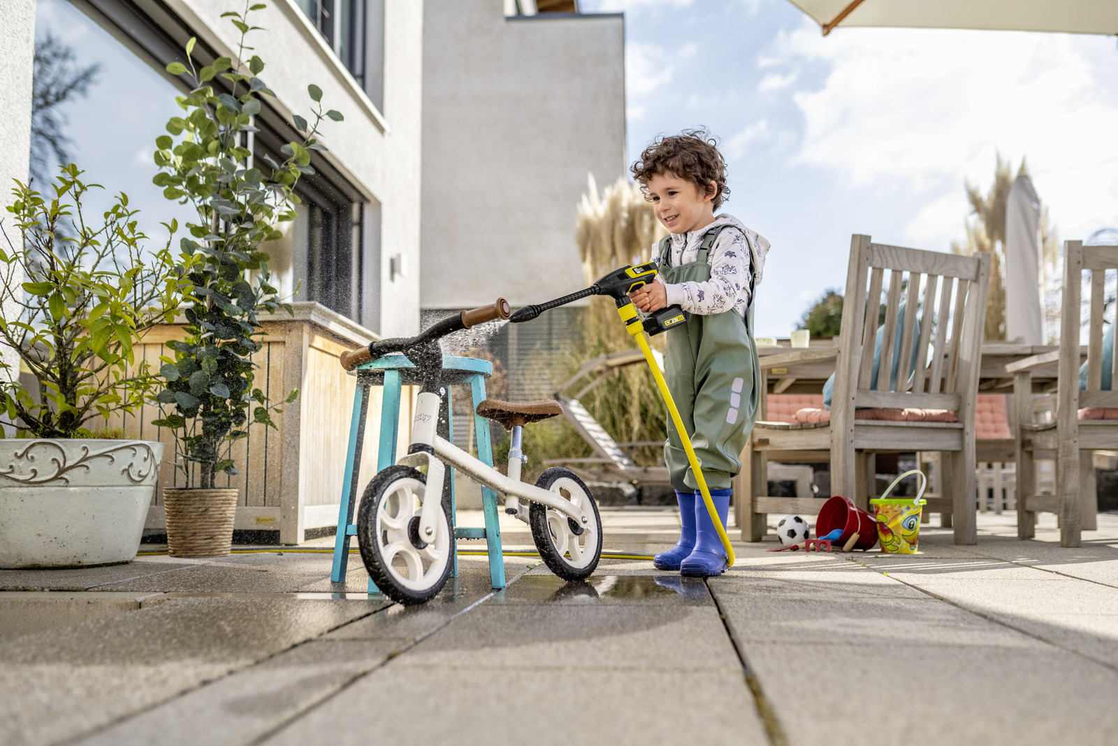 Smoby Karcher Kit de nettoyage jaune Pulvérisateur Lumière TonSmoby Karcher Kit de nettoyage Jaune Pulvérisateur Lumière Son