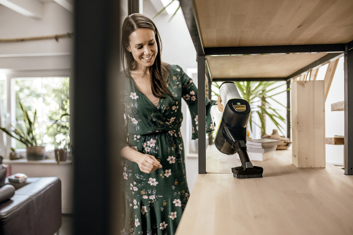 مكنسة كهربائية كارشر تعمل بالبطارية VC 6 Cordless ourFamily