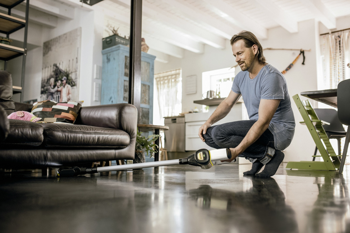 مكنسة كهربائية كارشر تعمل بالبطارية VC 6 Cordless ourFamily