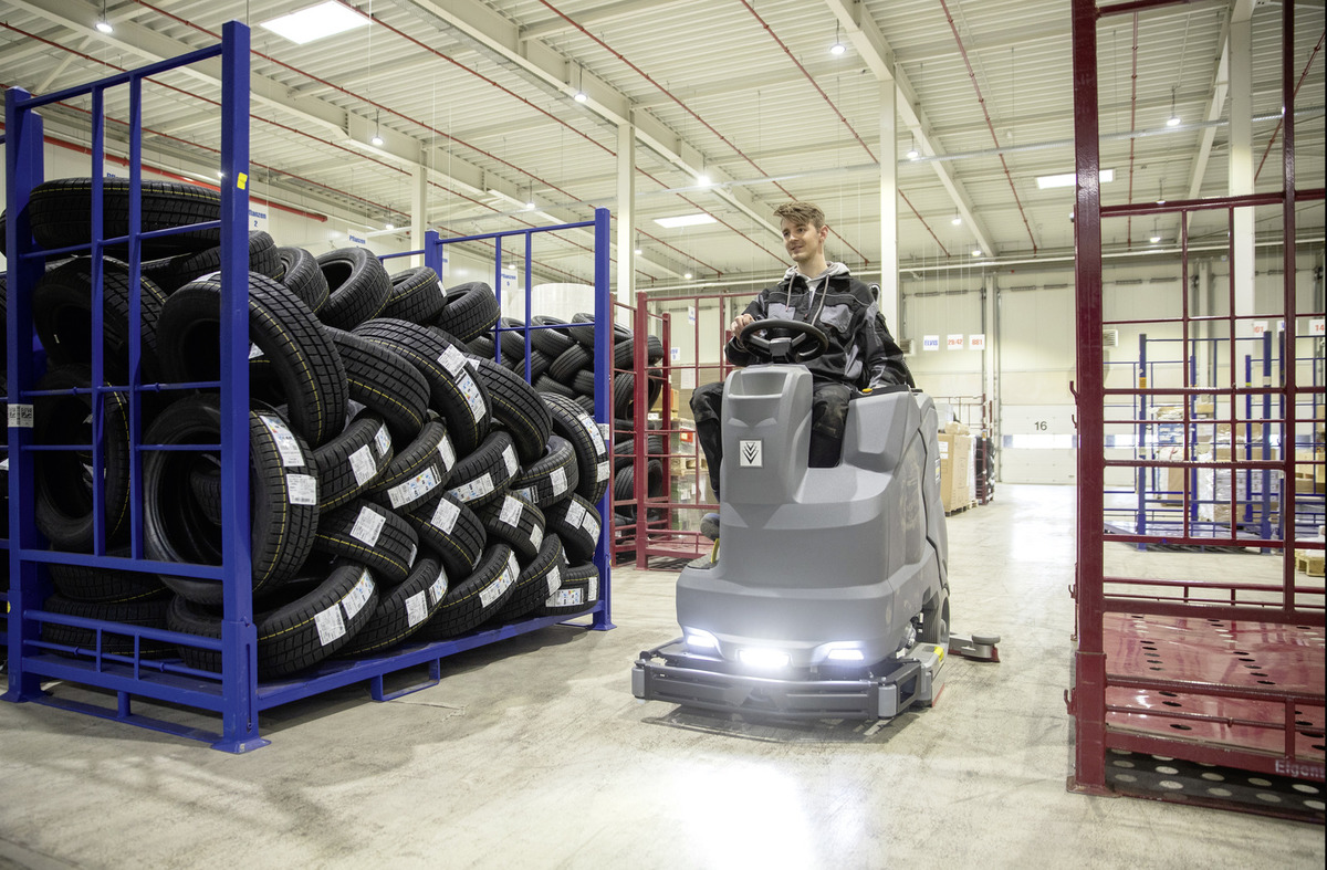 Kärcher Scrubber drier B 150 R Bp Pack 170Ah AGM+R85