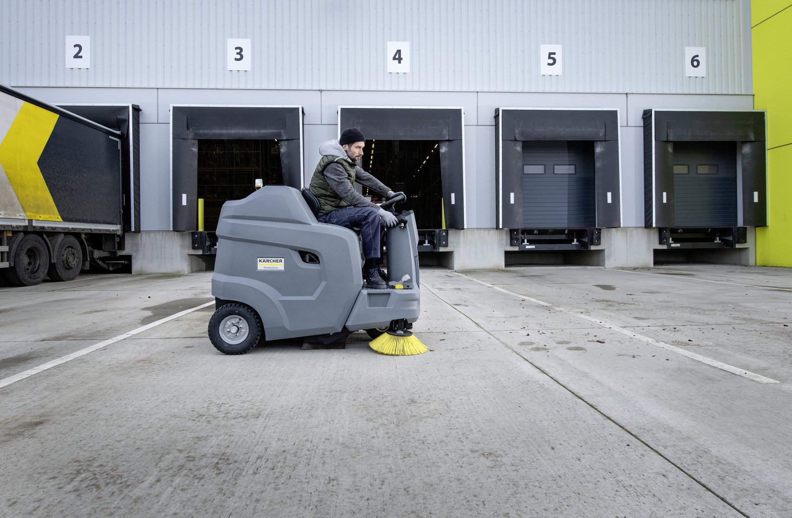 Kärcher Zametací stroj KM 100/120 R G 2SB