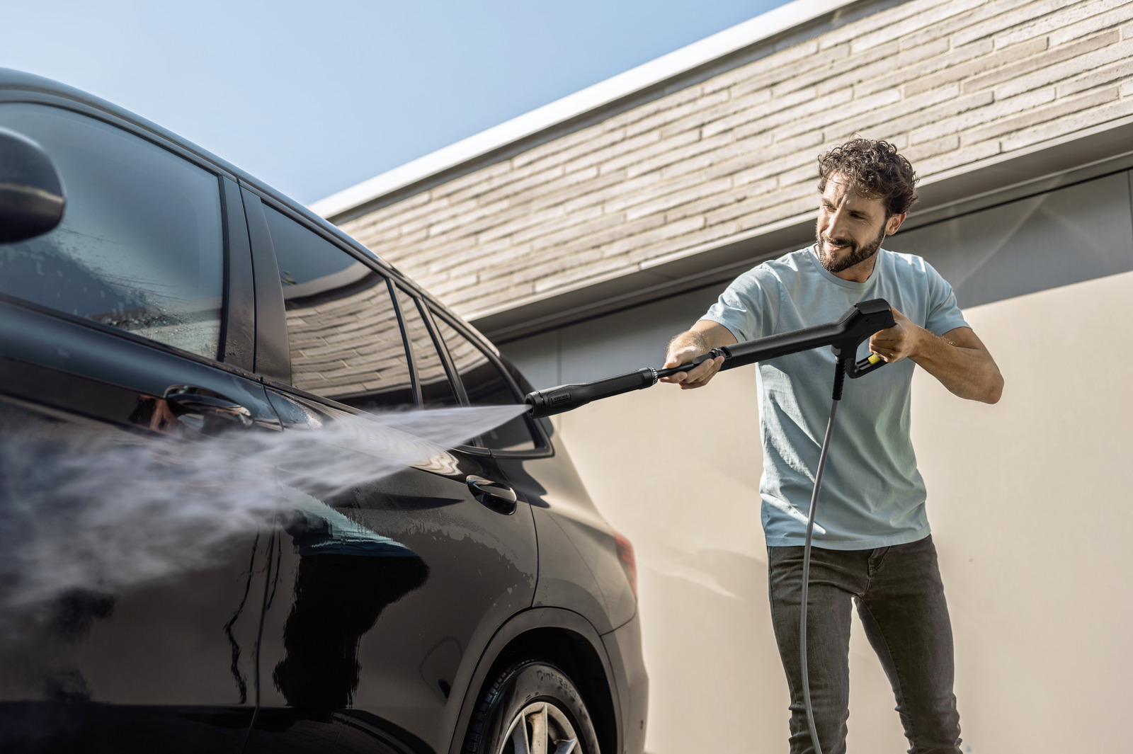 Vario Power VP 160 pri umývaní auta