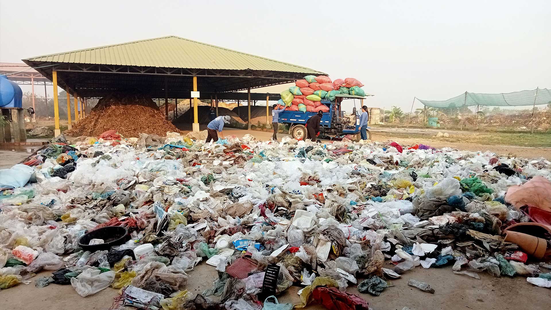 Säckeweise gegen Plastikmüll in den Ozeanen Kärcher