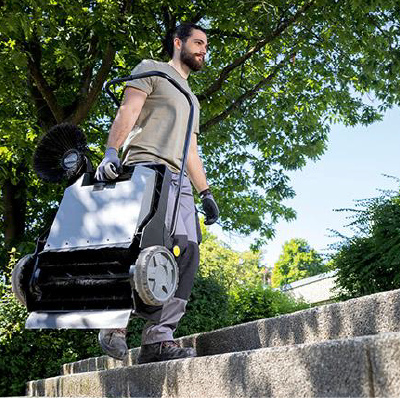 重さ12.7kg プラスチック製ボディで超軽量