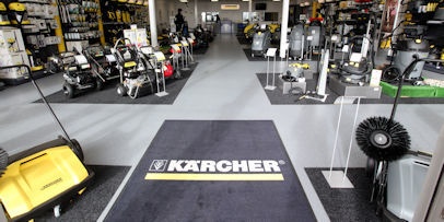 Hamilton Showroom 406x203