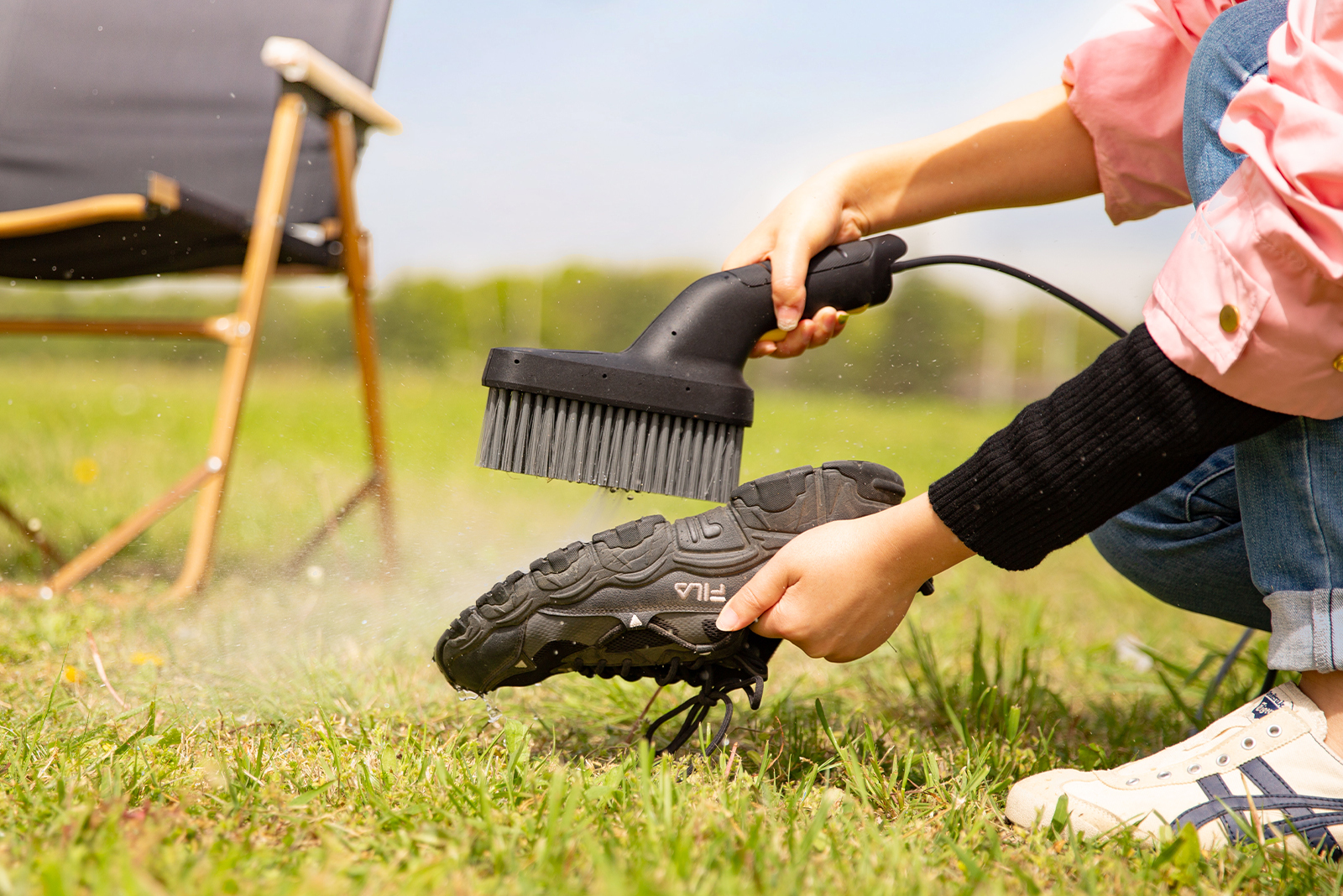 KARCHER OC 3 折りたたみ式高圧洗浄機 本体 + 新品ウォッシュブラシ oc-3-foldable_1600x1067_set.jpg