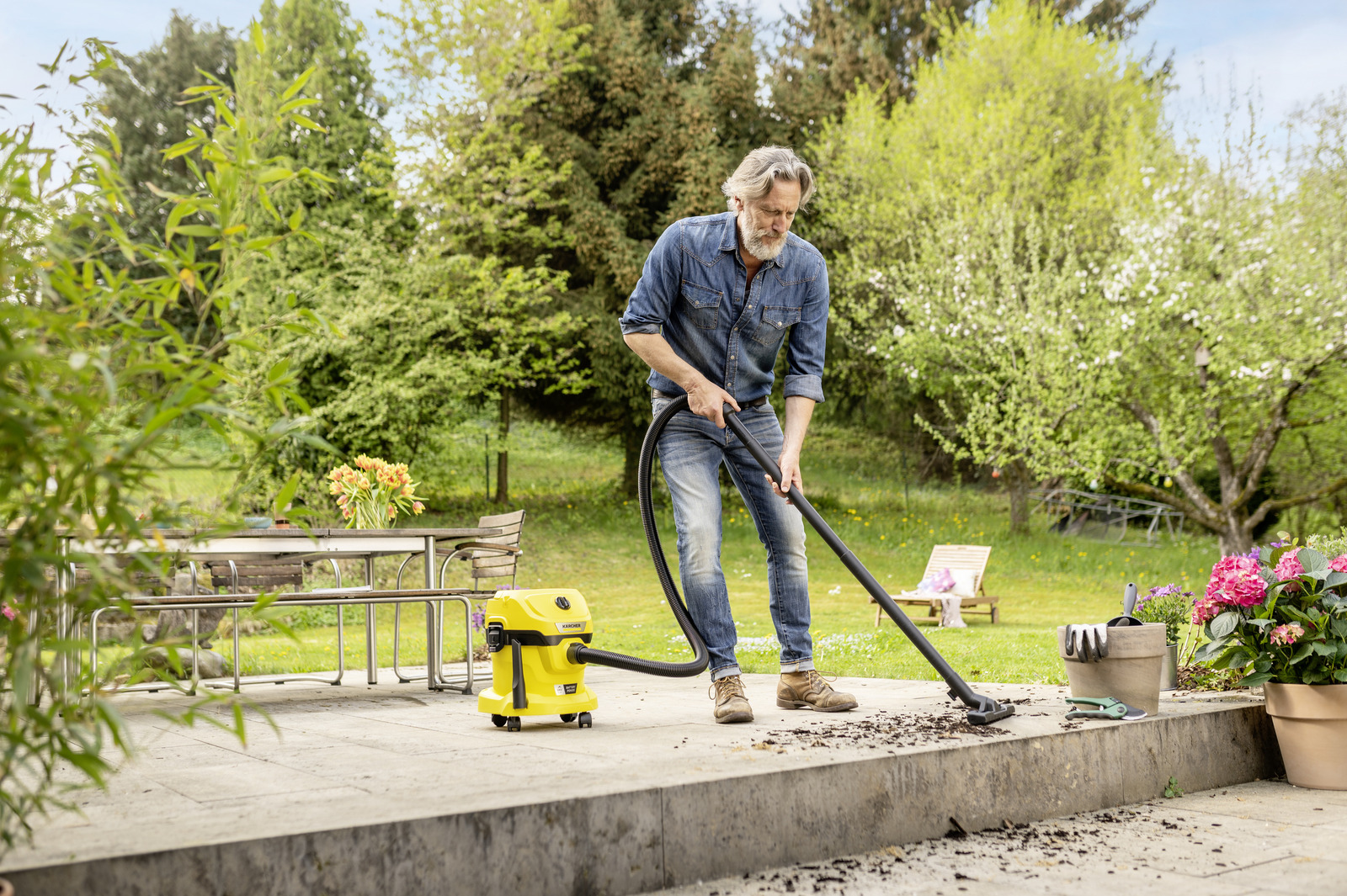 WD 2-18 Cordless Wet/Dry Vac Set - Kärcher