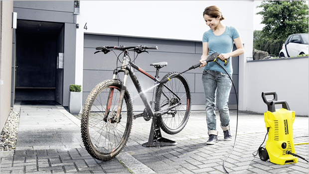 Limpeza de bicicletas com lavadoras de alta pressão Karcher Limpeza de bicicletas com lavadoras de alta pressão Karcher