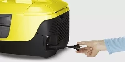 Automatic cord wrap