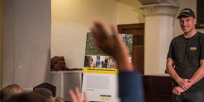 Karcher-discussing-with-children-from-Alexander-Robertson-School Karcher-discussing-with-children-from-Alexander-Robertson-School