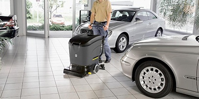 category_scene_car_roomfloor_406x203_G