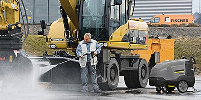 ケルヒャー　高圧洗浄機　建設機械