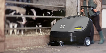 ケルヒャー　スイーパー　敷地内　掃き掃除