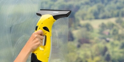 Limpeza_janelas_com_aspirador_janelas_karcher Limpeza janelas com aspirador janelas Karcher