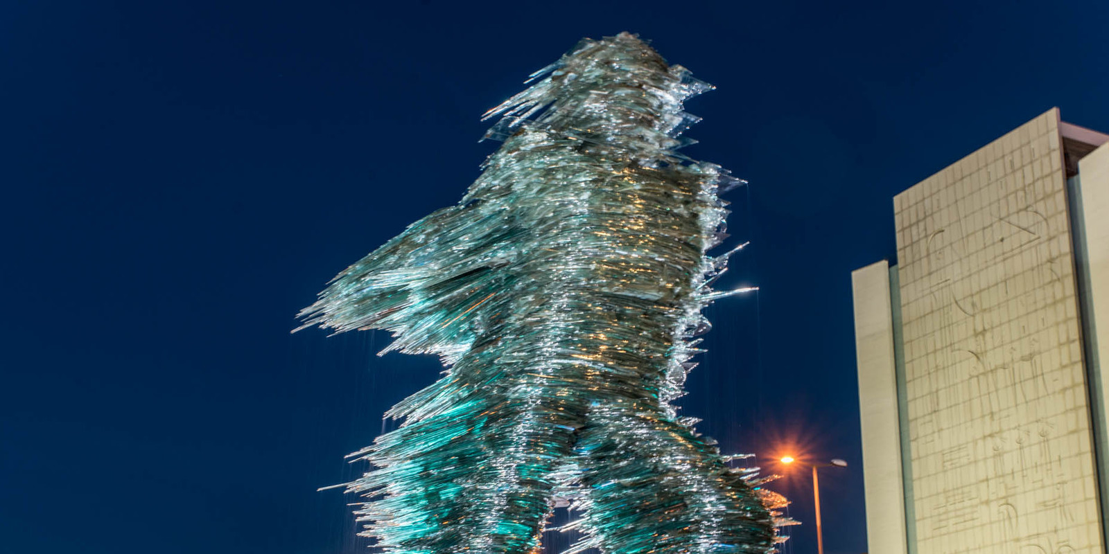  Sculpture en verre Dromeas – Athènes, Grèce