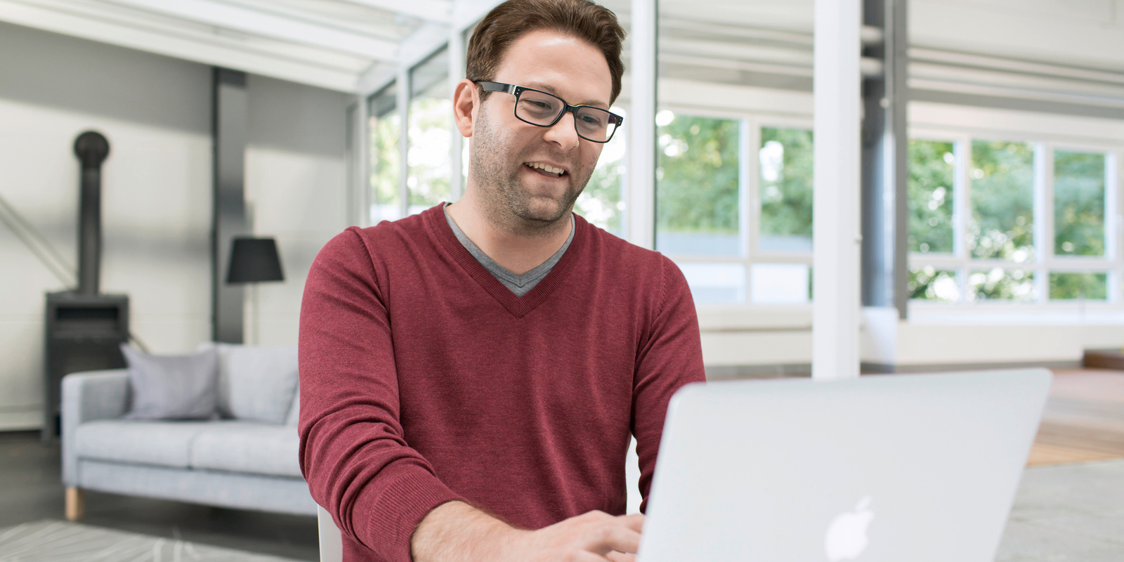 Mitarbeiter am Computer Mitarbeiter am Computer