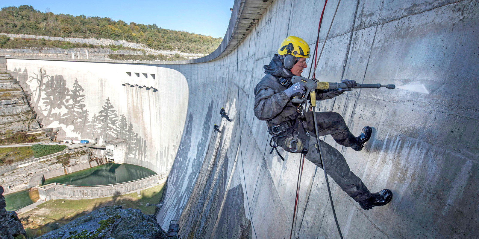 Reverse Graffiti Reverse Graffiti – Vouglans, Frankreich