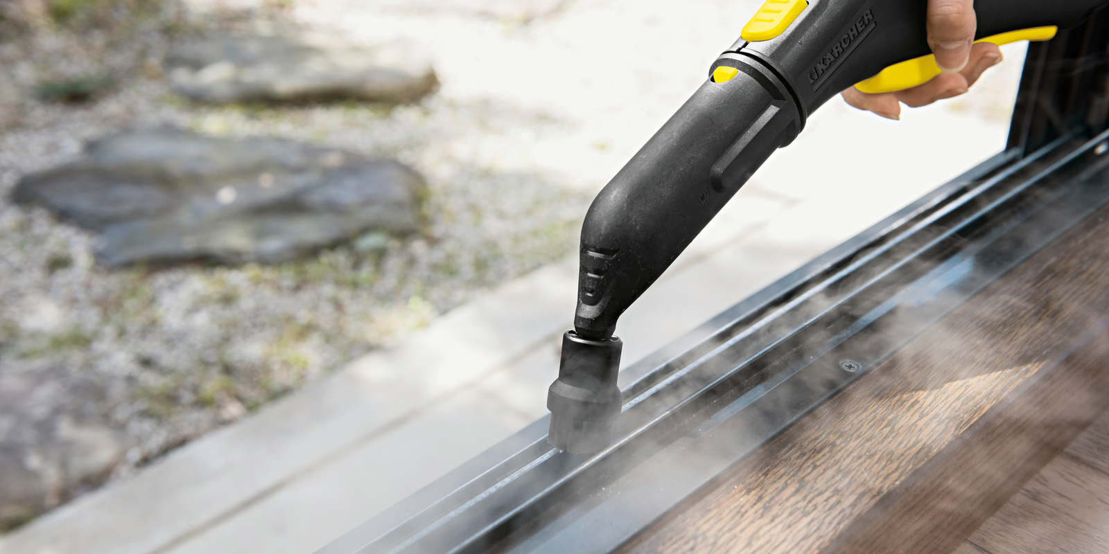 SC_1_4_JP_steam_roundbr_yellow_app_02_CI15_300 dpi (jpg).jpg SC_1_4_JP_steam_roundbr_yellow_app_02_CI15_300 dpi (jpg).jpg