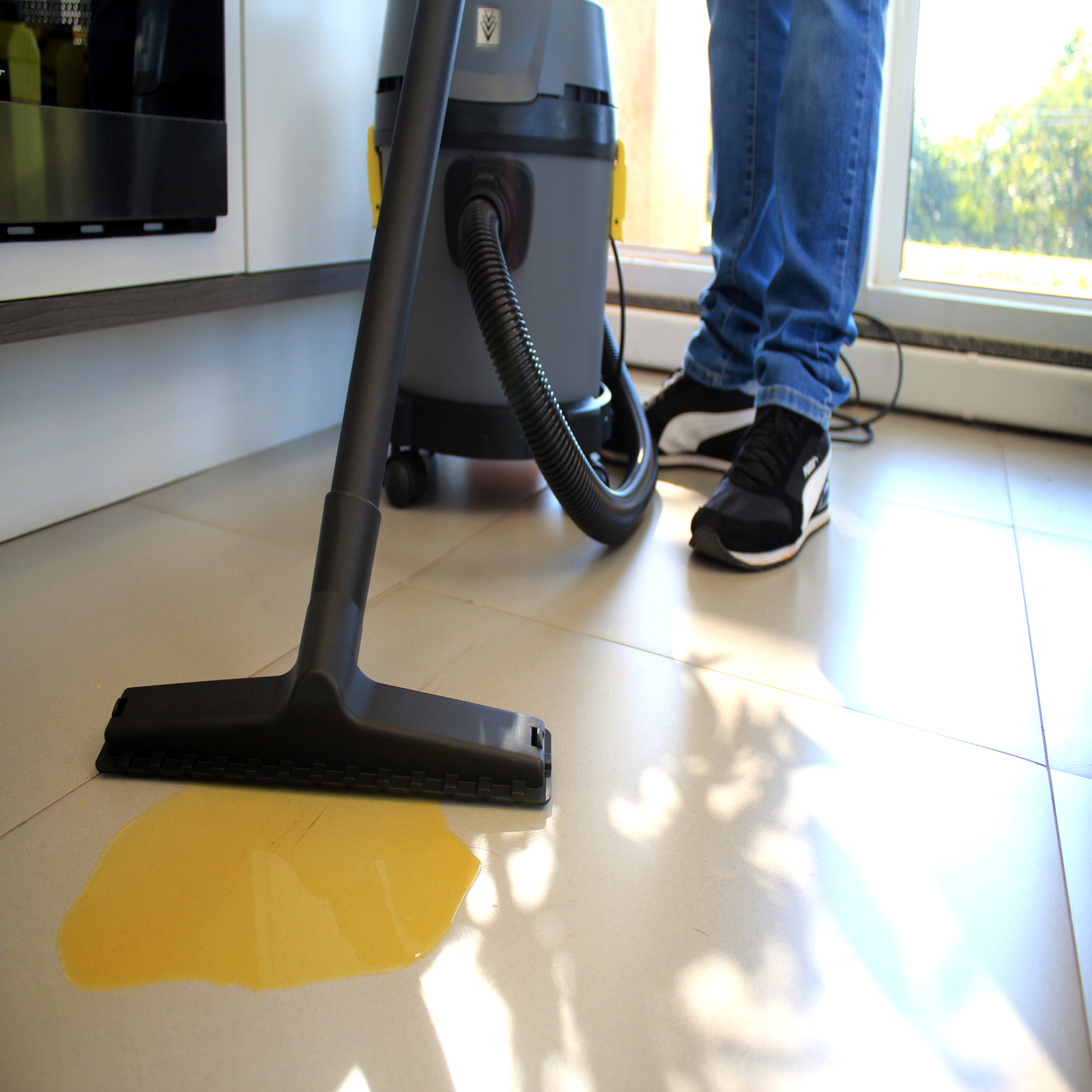 Da para limpar toda a casa com um aspirador de po pequeno A Karcher prova que sim 1 Da para limpar toda a casa com um aspirador de po pequeno A Karcher prova que sim 1