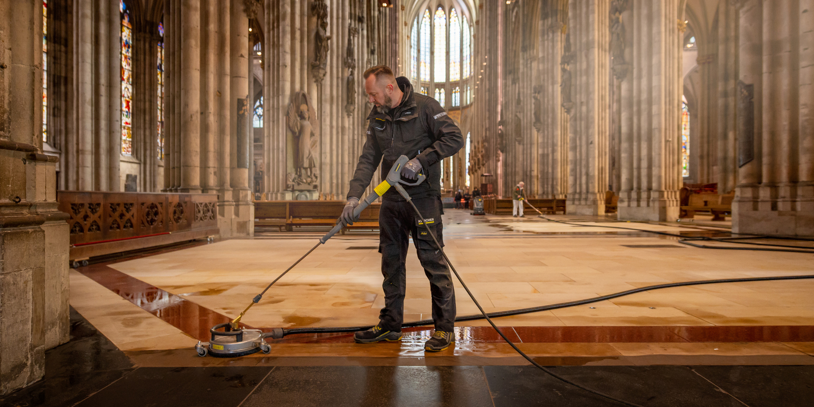 Cologne Cathedral Cleaning_2