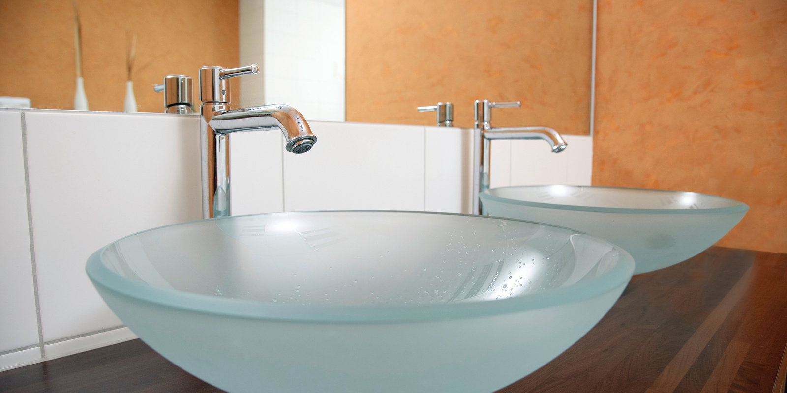 Waschbecken und Wasserhahn reinigen mit Kärcher Tipps