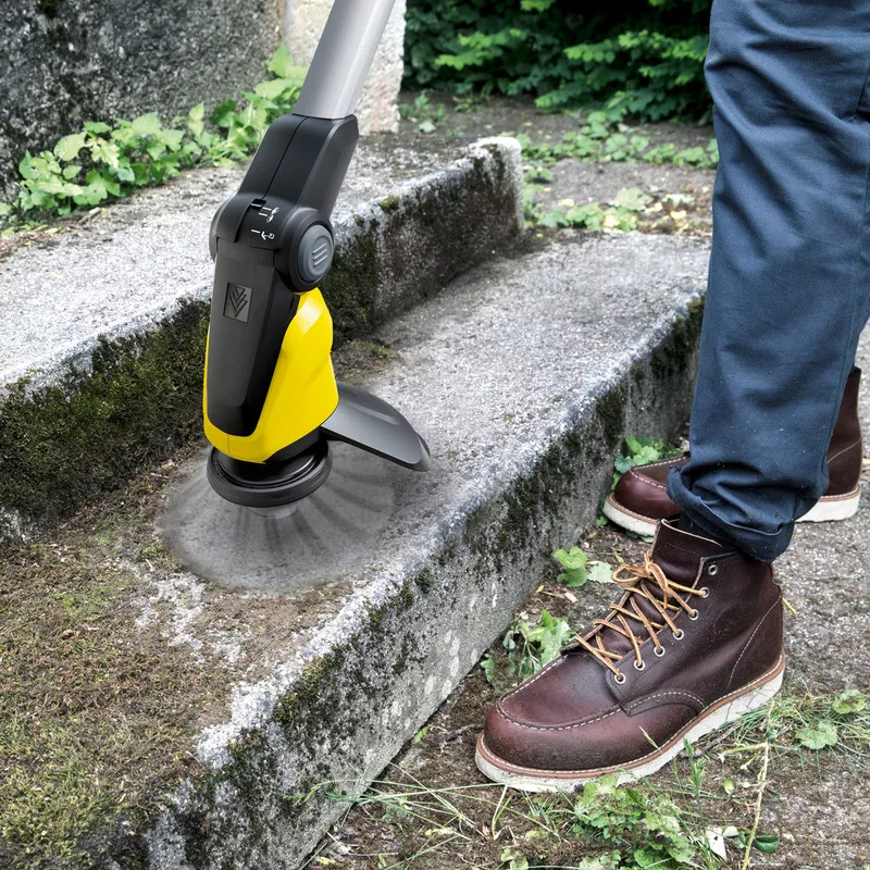 Clean Paving Slabs