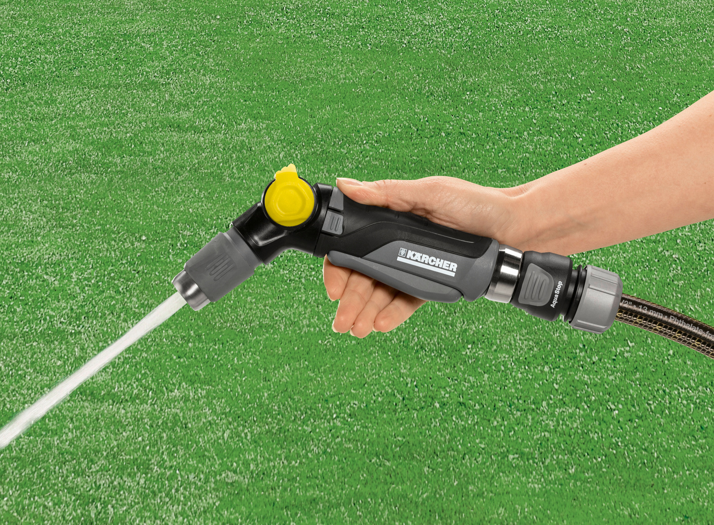 Phù hợp để tưới hoa và bồn cây. Thậm chí có thể tận dụng để vệ sinh sân vườn