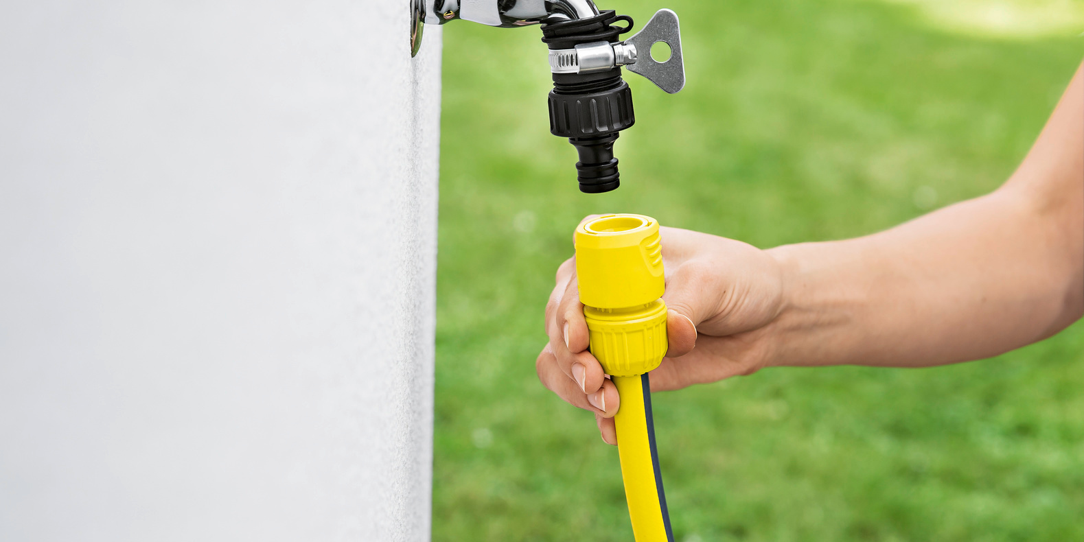 Với 3 lớp và lớp lưới giúp cho ống dẫn thêm phần bền bỉ và cứng cáp trong mọi điều kiện thời tiết Với 3 lớp và lớp lưới giúp cho ống dẫn thêm phần bền bỉ và cứng cáp trong mọi điều kiện thời tiết