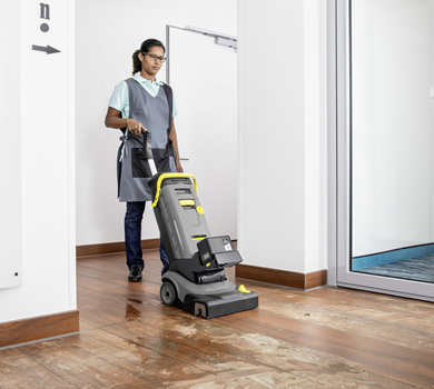 Máquina de limpar piso ajuda a economizar água? Máquina de limpar piso ajuda a economizar água?