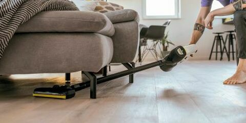 AKU tyčové vysavače