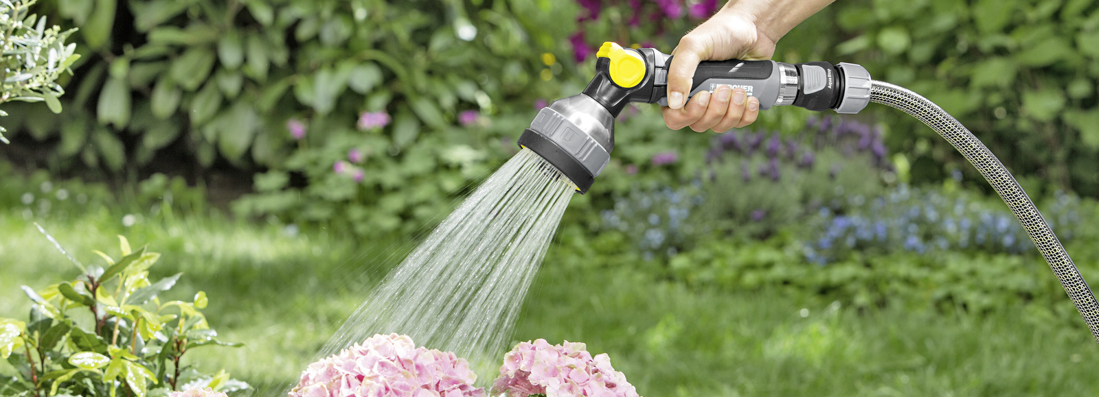 Chế độ phun và lực nước mạnh mẽ có thể áp dụng cho nhiều ứng dụng khác nhau trong khu vườn của bạn Chế độ phun và lực nước mạnh mẽ có thể áp dụng cho nhiều ứng dụng khác nhau trong khu vườn của bạn