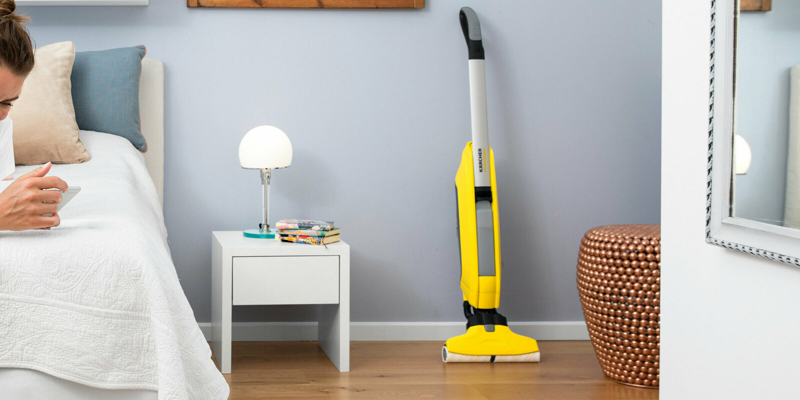 Limpieza de las baldosas con la limpiadora de vapor de Kärcher